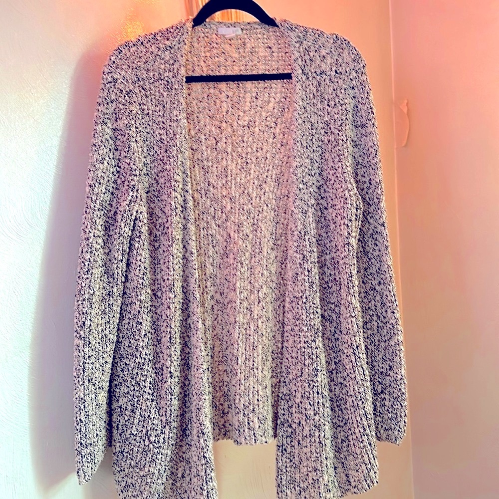 ⭐️J.JILL Knit Cream & Black Speckled Sweater, Sz.L, Cozy & Chic! 💙❄️😁